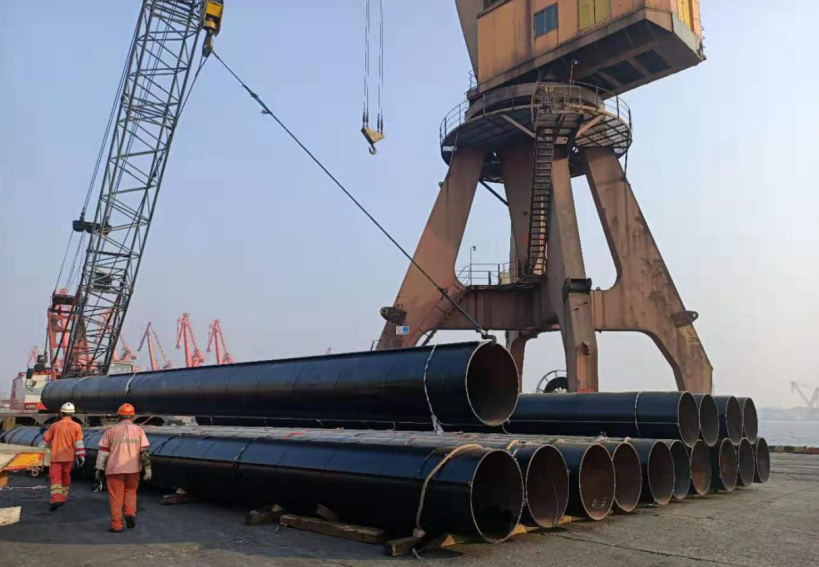 The first batch of Middle East pile pipes was delivered smoothly