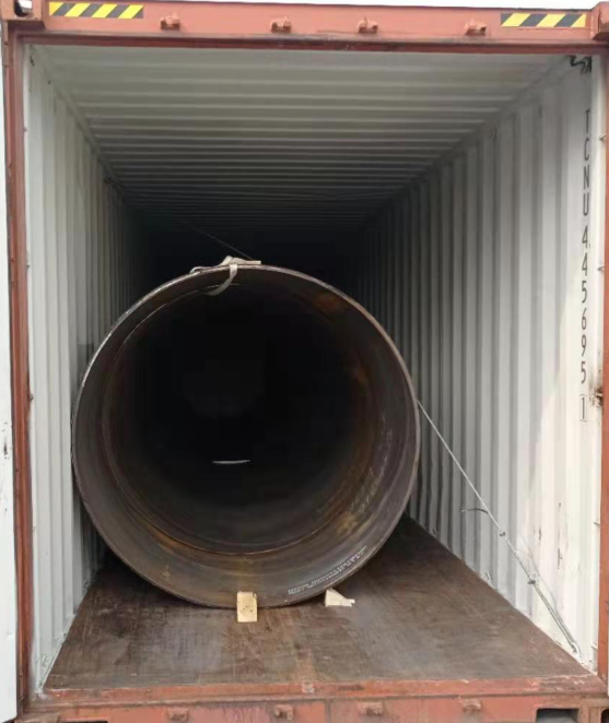 Smooth delivery of bridge steel pipe